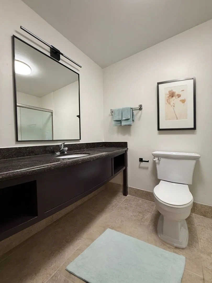 One Bedroom Corner Apartment with Deck and Washer & Dryer - Move-in Ready, Minutes from Downtown! All Utilities & Internet included.  - Photo 3