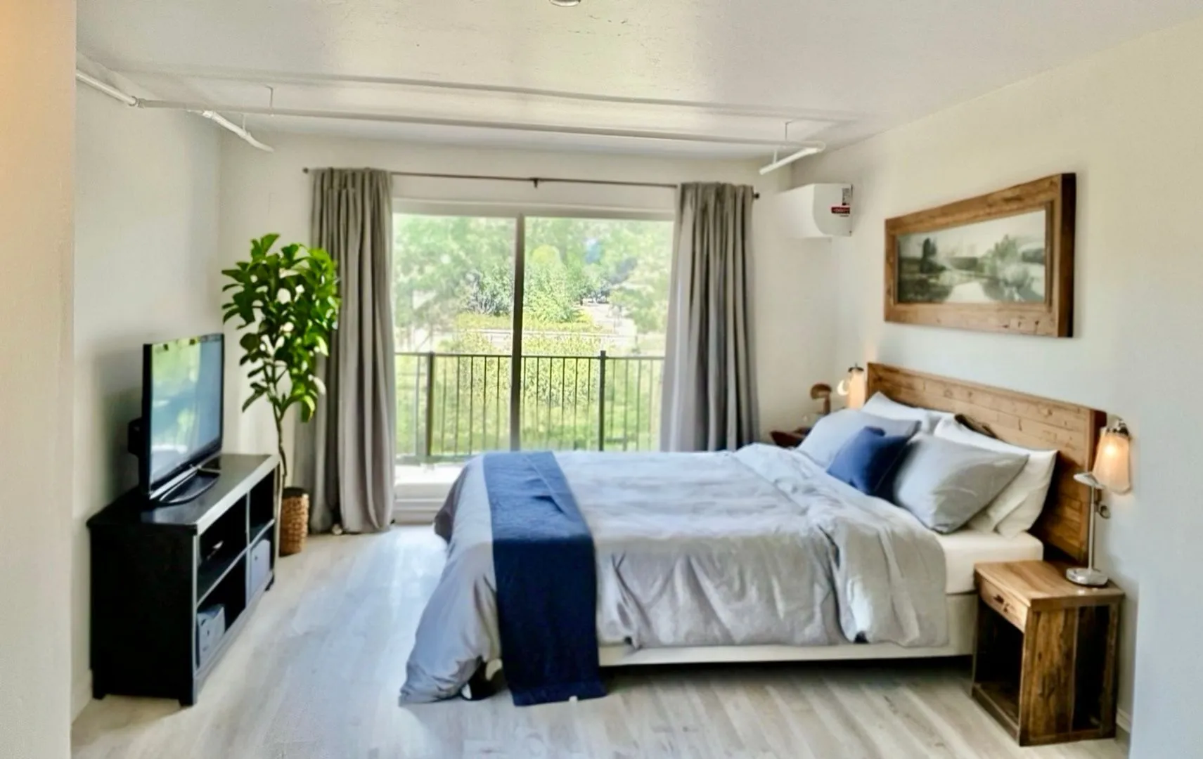 One Bedroom Apartment with Washer & Dryer - Steamboat living, Simplified! All Utilities & Internet Included.  - Photo 2